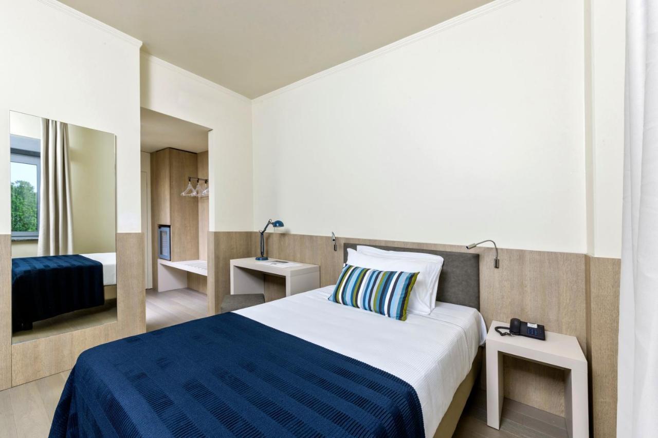 Living Hotel Milano Cornaredo Exterior photo